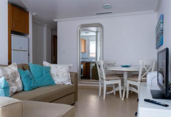Apartamentos Imperator Torrevieja has Balcony rooms