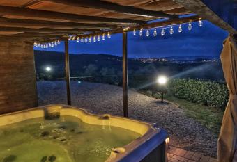 Agriturismo Annibale has Balcony rooms