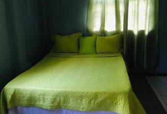 Bougainvillea Apartments 2 allows 18 year olds to book a room