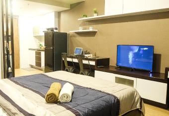 Galeri Ciumbuleuit 3 Studio Room on 9th Floor by AYA STAYS has Balcony rooms