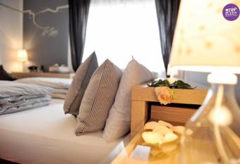 Stop & Sleep Udine allows 18 year olds to book a room