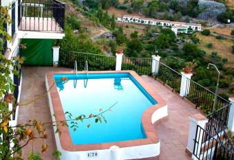 6 bedrooms chalet with private pool furnished terrace and wifi at Grazalema has Balcony rooms