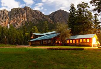Corkins Lodge has Balcony rooms