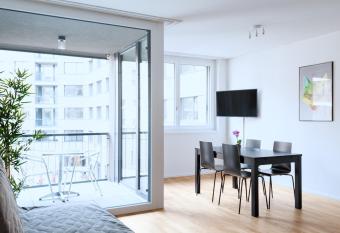 HITrental Basel Apartments has Balcony rooms