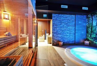 Amberia has Balcony rooms