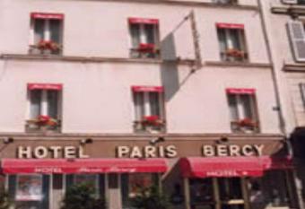 Hotel Paris Bercy allows 18 year olds to book a room