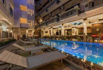 Seeka Boutique Resort allows 18 year olds to book a room