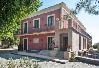 Casale Poggio del Tiglio has Balcony rooms