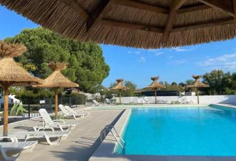 Hotel Mas des Lys has Balcony rooms