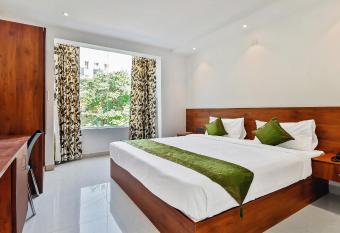 Treebo Trend Blu Orchid allows 18 year olds to book a room