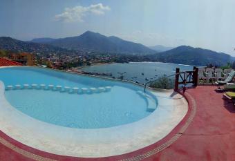 Villas El Morro has Balcony rooms