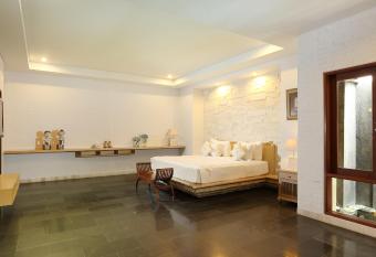 Alindra Villas & Spa has Balcony rooms