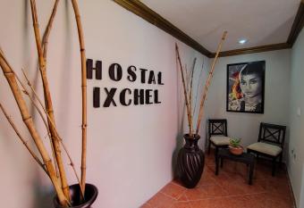 Hostal Ixchel - WiFi, Hot Water, AC, in Valladolid Downtown allows 18 year olds to book a room