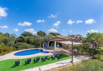 Can Punt has Balcony rooms