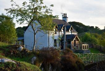 Ardmore House B&B allows 18 year olds to book a room