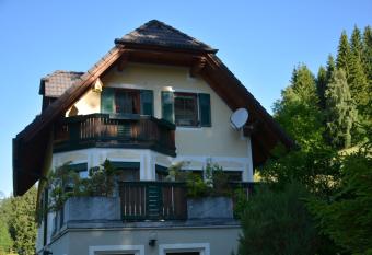Ferienhaus Kristina has Balcony rooms