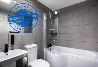 Holyrood Skyline Apartment has Balcony rooms