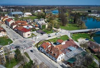 EVA Rooms & Studio Apartment allows 18 year olds to book a room