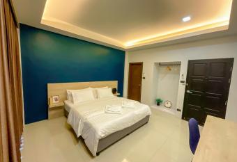 Tall Tree Kata Phuket allows 18 year olds to book a room