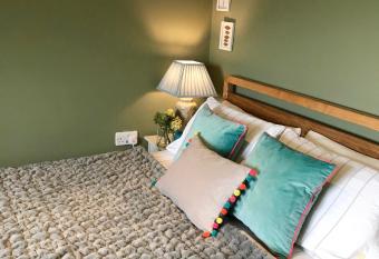 The Shades of Olives allows 18 year olds to book a room