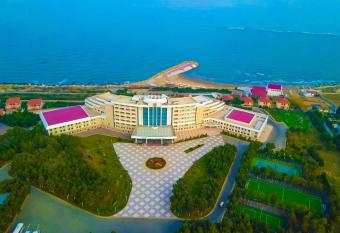 Khazri has Smoking/Balcony rooms