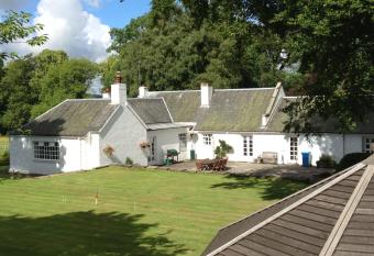 South Craighall B&B allows 18 year olds to book a room