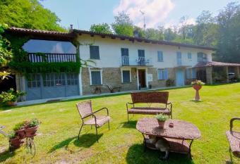 B&B il mestiere di vivere has Balcony rooms