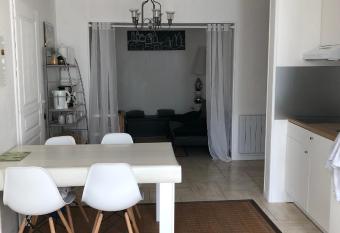 VVA allows 18 year olds to book a room