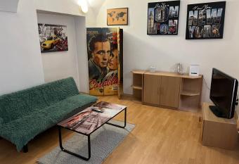 Black&White near Cathedral has Balcony rooms