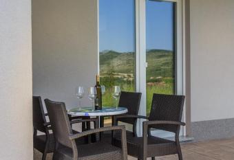 Apartman Nature has Balcony rooms