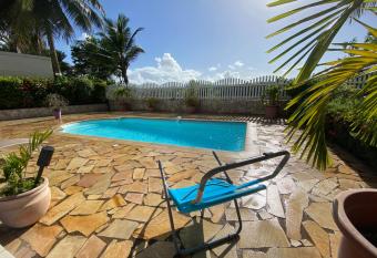 La Suite Odile Piscine allows 18 year olds to book a room