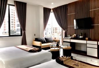 Anh Nguyet Da Nang Hotel has Balcony rooms