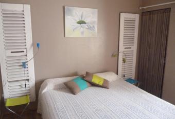 Chambres d H  tes La Rose des Vents has Balcony rooms