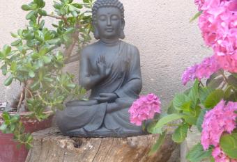 BAAN THAI ST MALO has Balcony rooms