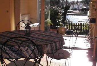 7 MAISON DES SABLes has Balcony rooms