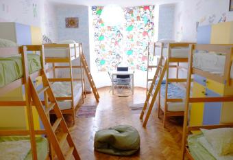 Centrum House Hostel allows 18 year olds to book a room