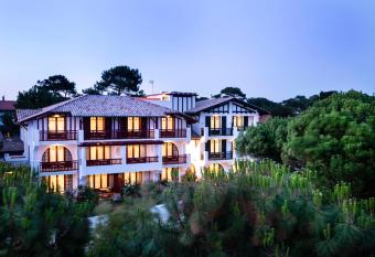 Villa du Pyla has Balcony rooms