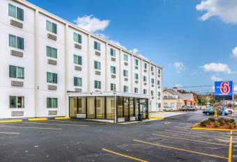 Motel 6 Boston West Framingham allows 18 year olds to book a room