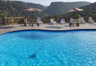 Umtamvuna View Cabanas has Balcony rooms