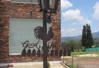 Posada Rural, Colinas y Senderos allows 18 year olds to book a room