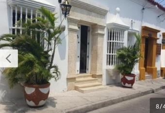 Casa Francia has Balcony rooms