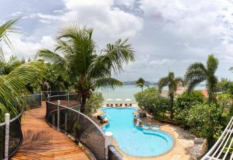 Aochalong Villa Resort & Spa - SHA Plus has Balcony rooms