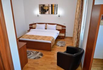 Casa Tibi - Sinaia has Balcony rooms