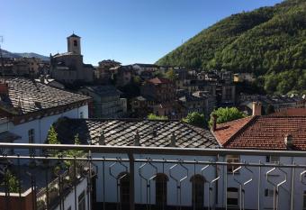 Casa Miramonti has Balcony rooms