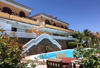 4 bedrooms house with shared pool enclosed garden and wifi at Tejeda has Balcony rooms