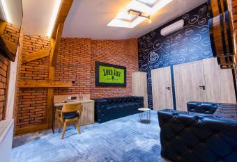 Lord Jack Apartments allows 18 year olds to book a room