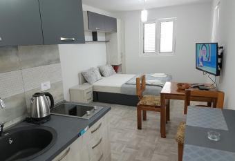 Porto Njegu  i A2 has Balcony rooms