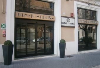 Hotel Corona has Balcony rooms