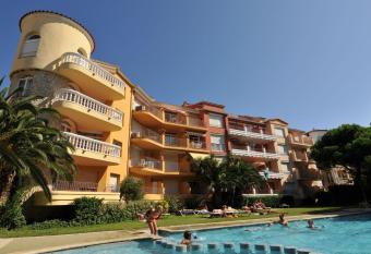 Holiday apartment in a complex near the sea has Balcony rooms