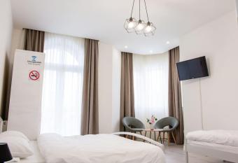 Grande Plus Apartment Dzungla allows 18 year olds to book a room